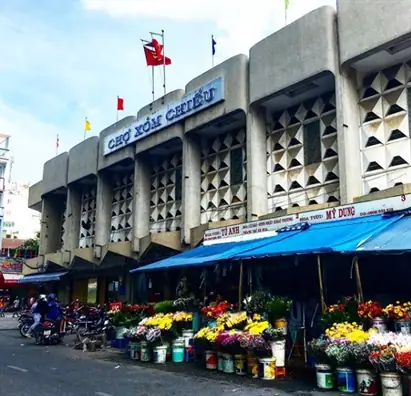 Khám Phá Chợ Xóm Chiếu Quận 4: Thiên Đường Ẩm Thực Bình Dân Không Thể Bỏ Lỡ Khám Phá Chợ Xóm Chiếu Quận 4: Thiên Đường Ẩm Thực Bình Dân Không Thể Bỏ Lỡ
