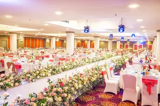 Trung Tâm Tiệc Cưới Vạn Hoa Lê Đức Thọ: Thông Tin Chi Tiết Và Dịch Vụ Tổ Chức Sự Kiện Trung Tâm Tiệc Cưới Vạn Hoa Lê Đức Thọ: Thông Tin Chi Tiết Và Dịch Vụ Tổ Chức Sự Kiện